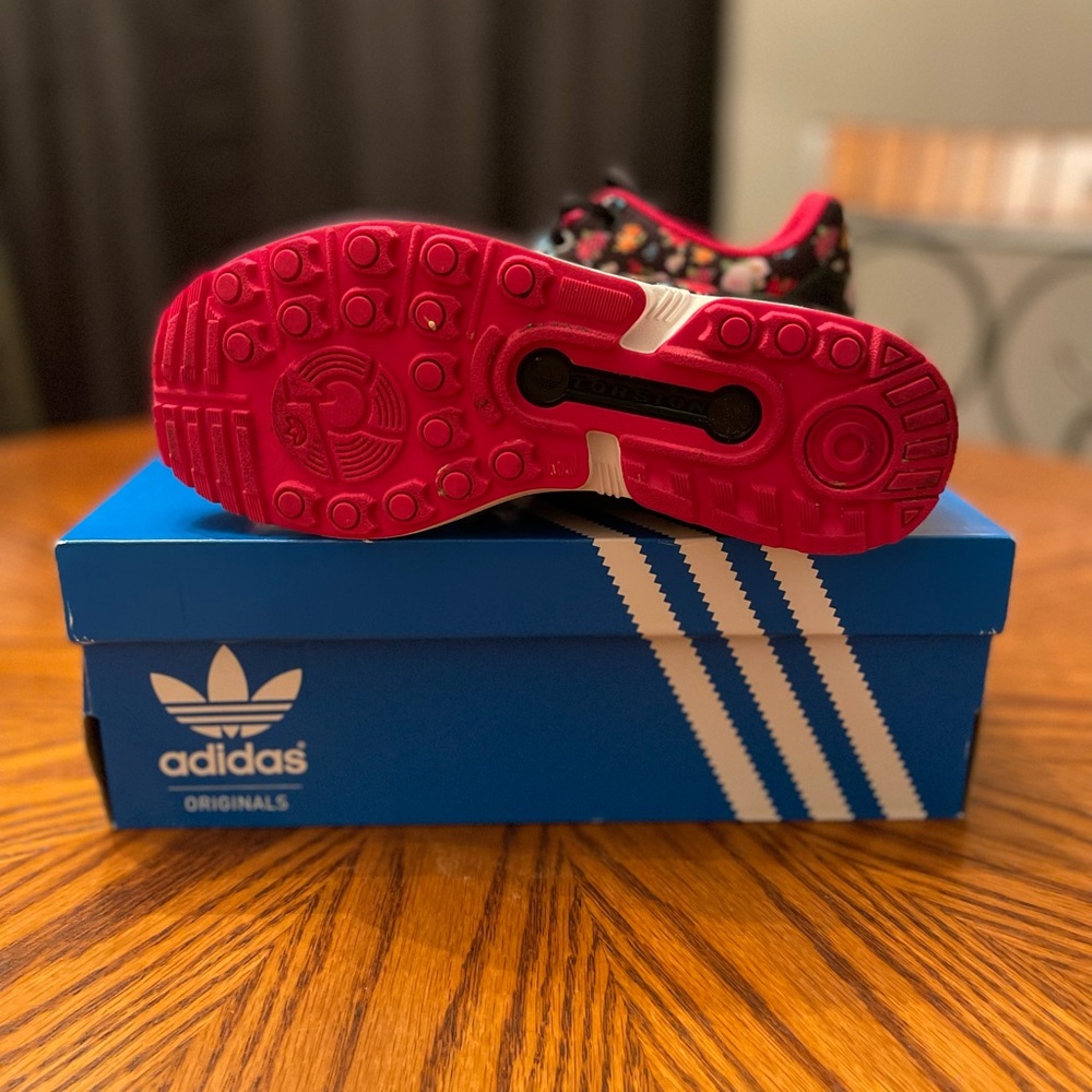 Adidas, Big Kids 6.5 (GS), Floral